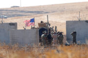 Американскую военную базу в Сирии обстреляли ракетами: Конфликты: Мир: Lenta.ru