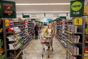 В Великобритании началась «битва» за магазины: Рынки: Экономика: Lenta.ru