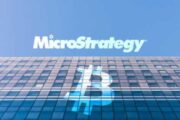 BTC-сбережения MicroStrategy выше резервов 80% нефинансовых компаний из списка S&P 500