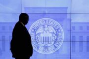 ФРС: криптовалюты угрожают доллару