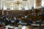 Непривитым депутатам сейма Латвии запретили участвовать в заседаниях