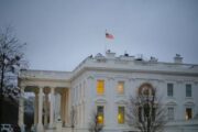 В Белом доме предложили обсудить озабоченности США по поводу шагов России
