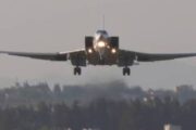 Российские самолеты атаковали удерживаемый сирийской оппозицией Идлиб