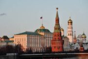 Россия готовилась к санкциям Запада заблаговременно, заявили в Кремле