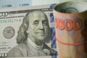 Россиянам рассказали о самом выгодном способе покупки валюты