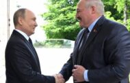 Лукашенко с нервным смешком заявил Путину про 