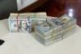 Пора ли покупать доллары и евро: эксперты дали советы россиянам