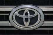 Toyota разобрала недособранные на российском заводе авто на запчасти