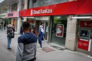 У россиян начались проблемы при открытии банковских карт в Турции
