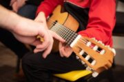 Преподавателям музыки разрешат не платить налоги с премий