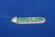 Зачем России устаревшие баржи: спасет ли танкерный флот нефтяной экспорт