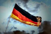 Spiegel предупредил о «невообразимой катастрофе» в Германии