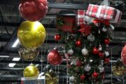 В новогодние праздники маленькие торговые центры обогнали по посещаемости большие — Капитал