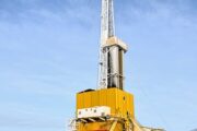 «СевКомНефтегаз» открыл новую залежь нефти на Северо-Комсомольском месторождении