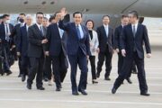 Тайваньский лидер впервые с 1949 года посетил коммунистический Китай