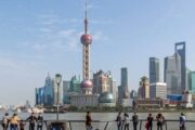 Визы для россиян в Китай: выдачу возобновили, проблемы остаются
