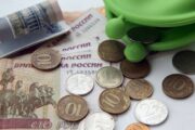 Министры запланировали россиянам рост зарплат, который вытянет всю экономику