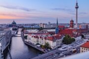 Раскрыто число покинувших Берлин российских дипломатов