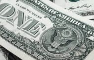 Доллар снова растет на фоне плохих новостей
