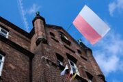 Призвавшего Зеленского извиниться представителя МИД Польши отстранили от работы