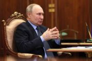 Путин подписал закон об основаниях для арестов бизнесменов — Капитал