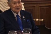 Бывший премьер Японии поддержал посетившего Россию депутата
