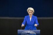 В Еврокомиссии призвали не ждать вступления Украины в ЕС в 2030 году