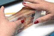 В России захотели создать спецкомиссии для борьбы с долгами по зарплате