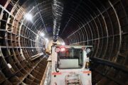 Строителей метро Красноярска отправили в отпуск из-за частичной остановки работ