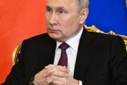 Путин предложил страховать долгосрочные инвестиционные счета россиян