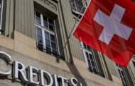 Швейцарские банки начали закрывать счета клиентам с российским гражданством