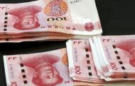 Экономист дал совет вложившимся в юань россиянам